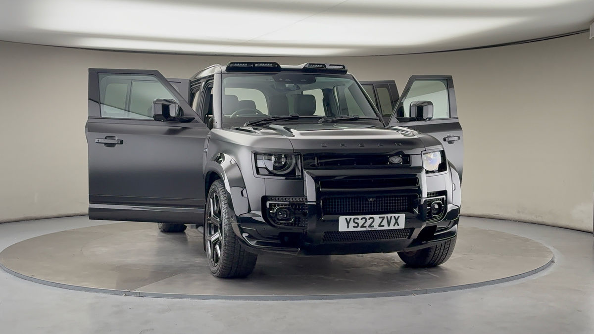 More views of Land Rover Defender 110