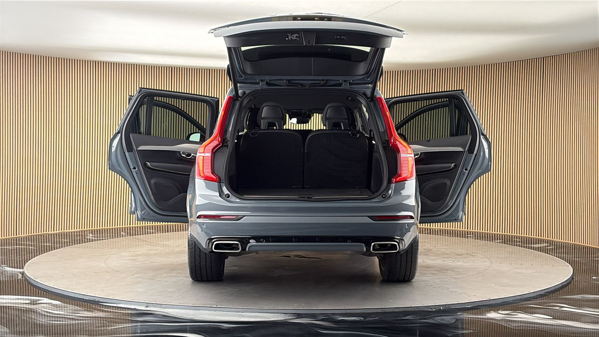 More views of Volvo XC90