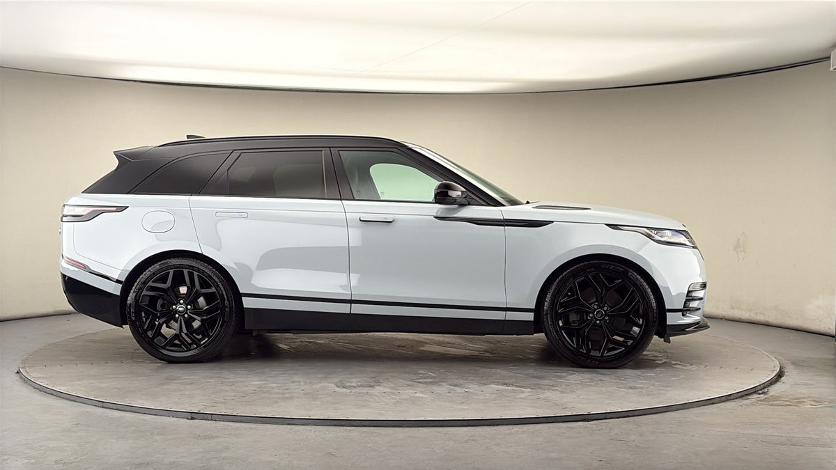 More views of Land Rover Range Rover Velar