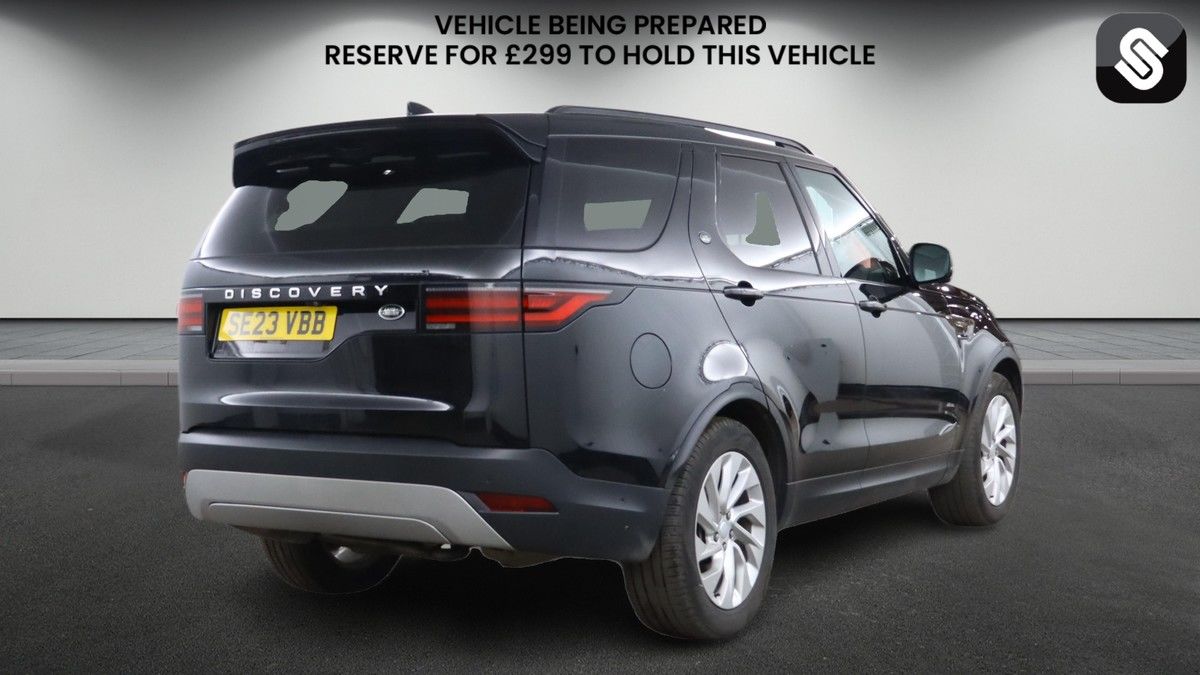 Land Rover Discovery Image 4