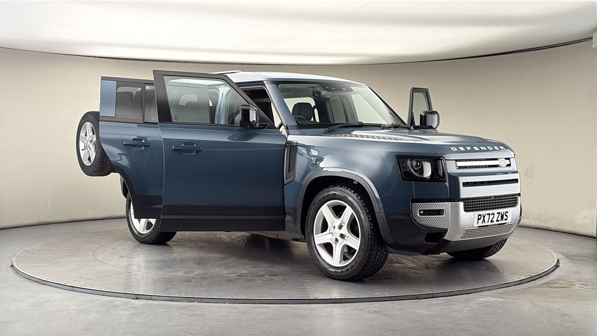 More views of Land Rover Defender 110