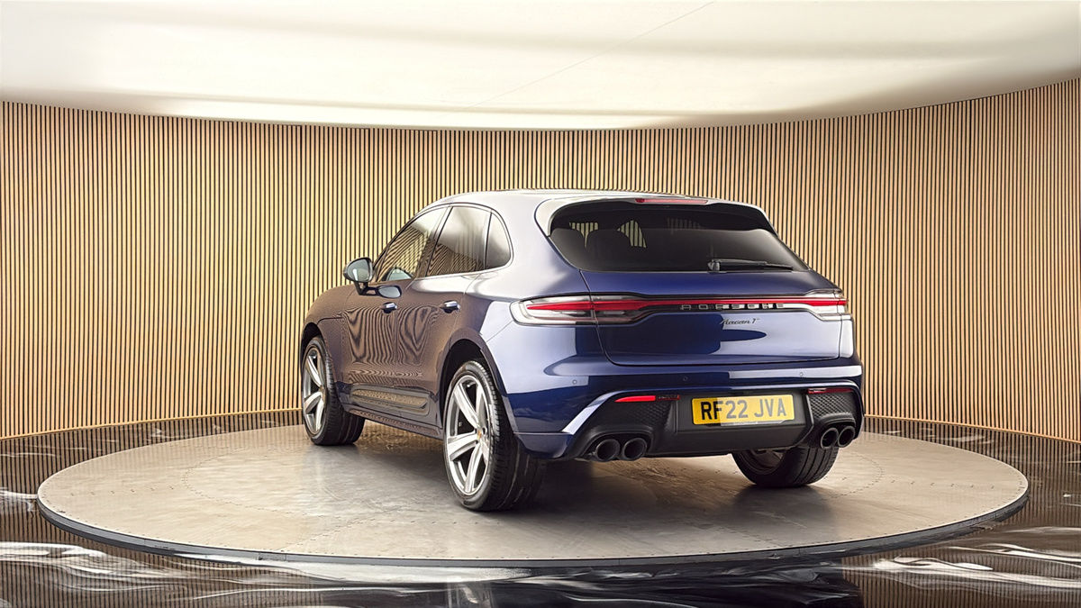More views of Porsche Macan
