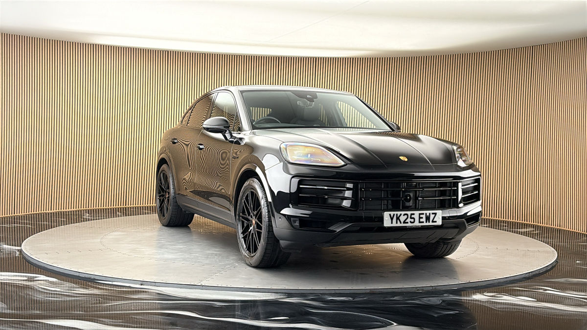 More views of Porsche Cayenne