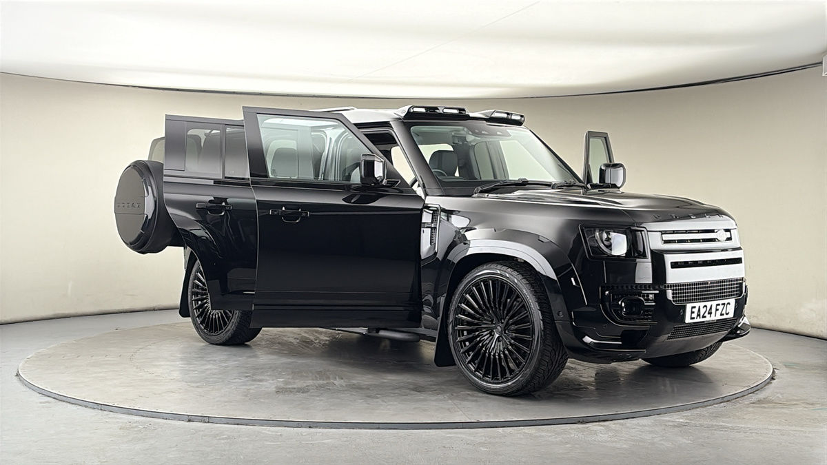 More views of Land Rover Defender 110