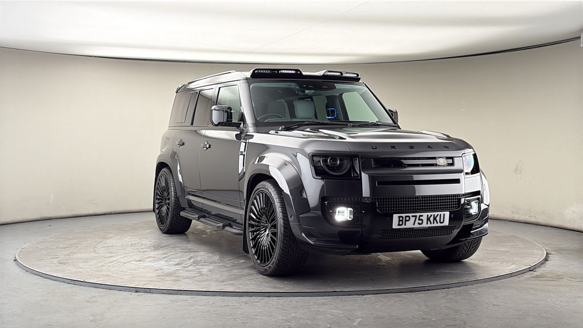 More views of Land Rover Defender 110