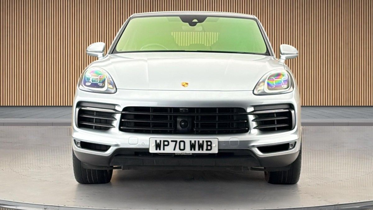 Porsche Cayenne Image 3