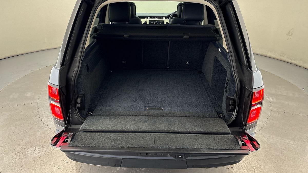 Land Rover Range Rover Image 11