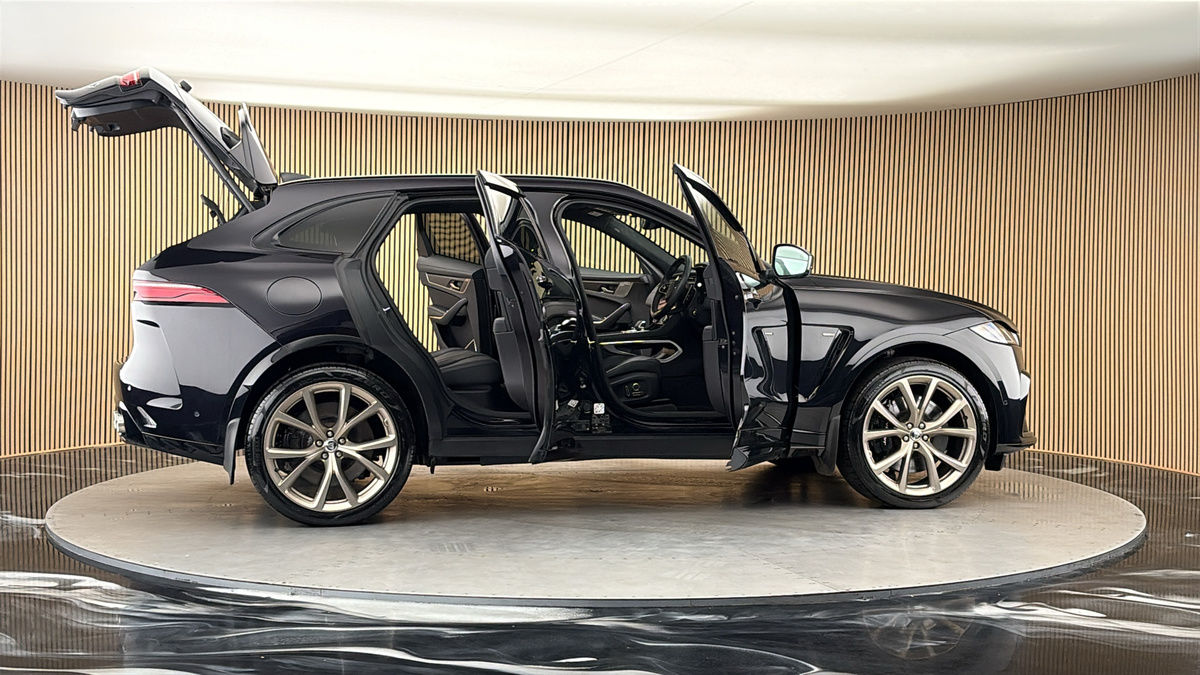 More views of Jaguar F-PACE