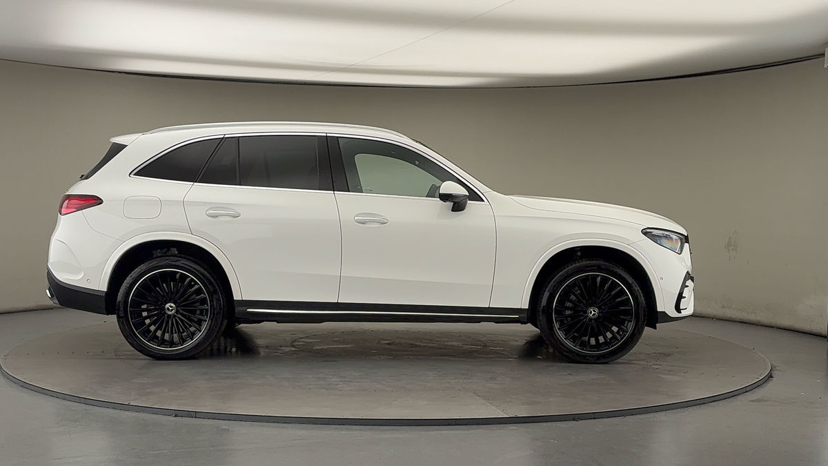 Mercedes-Benz GLC Image 16