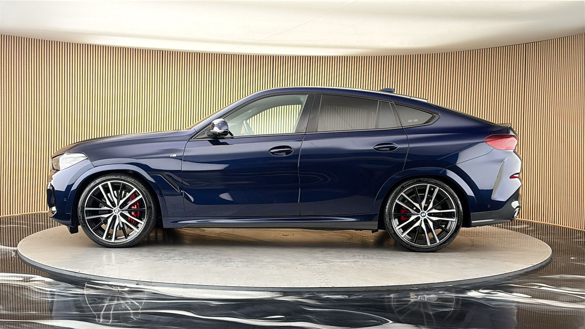 BMW X6 Image 15