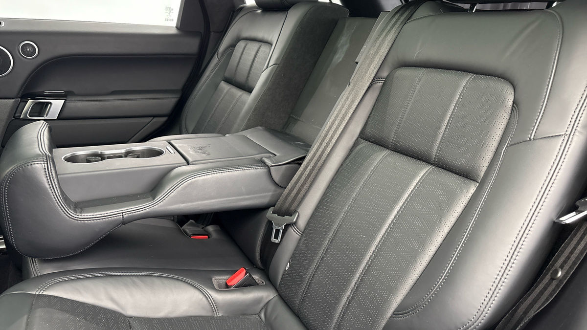 Land Rover Range Rover Sport Image 9