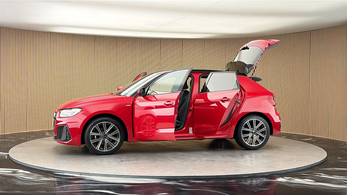 More views of Audi A1