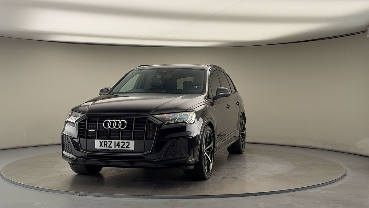 More views of Audi Q7