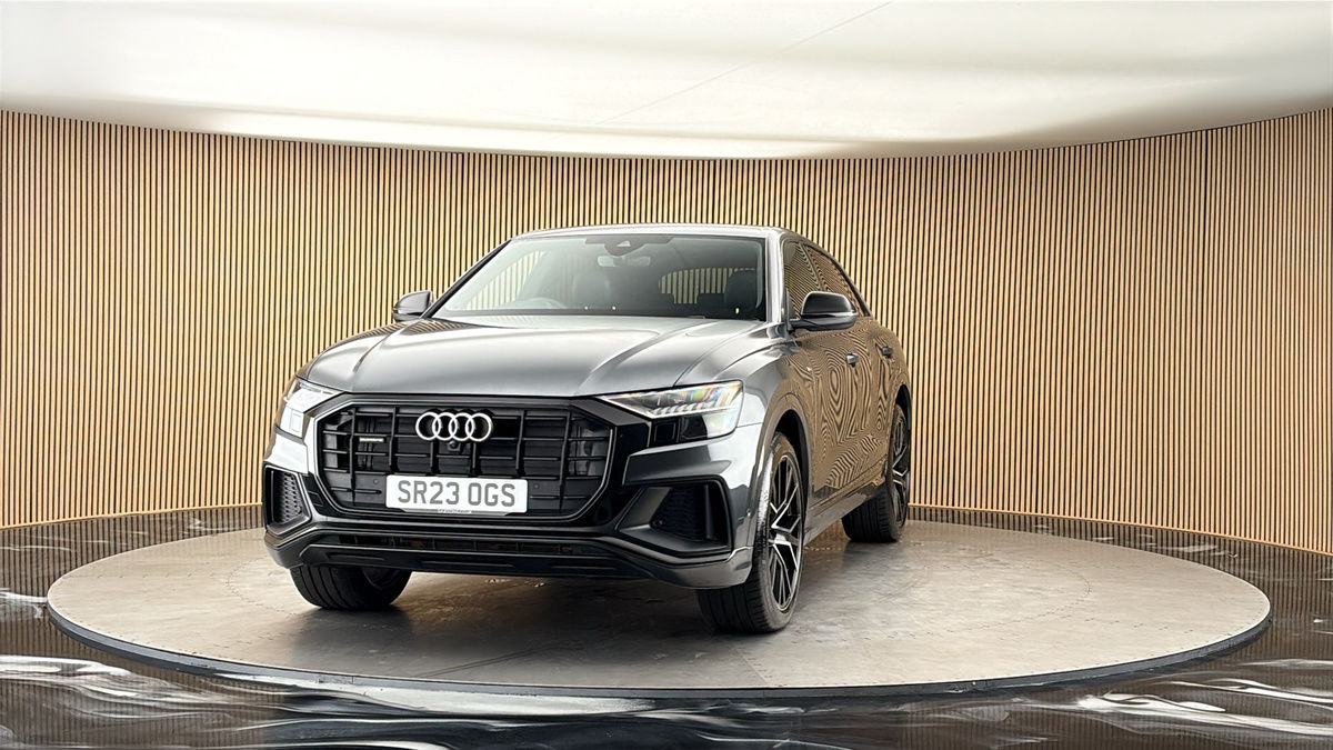 More views of Audi Q8