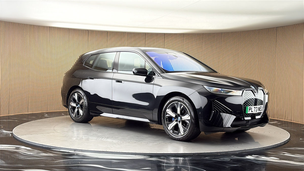 More views of BMW iX