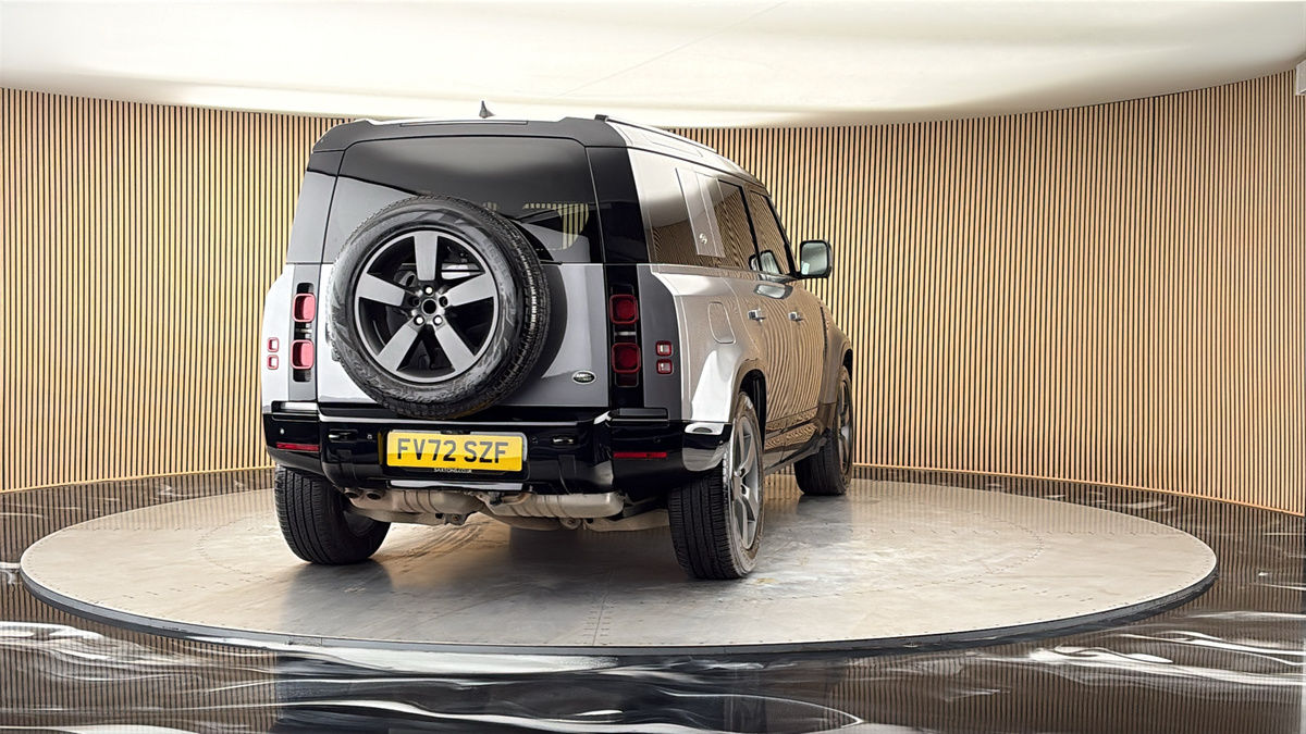 More views of Land Rover Defender 110