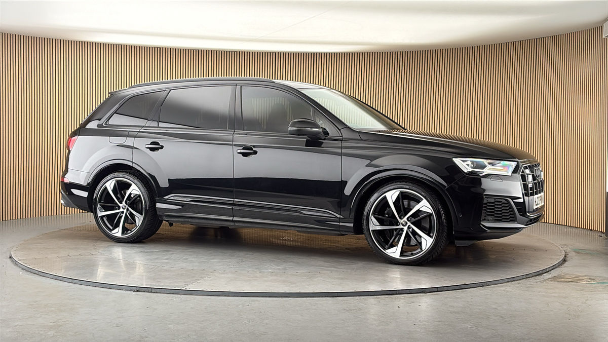 More views of Audi SQ7