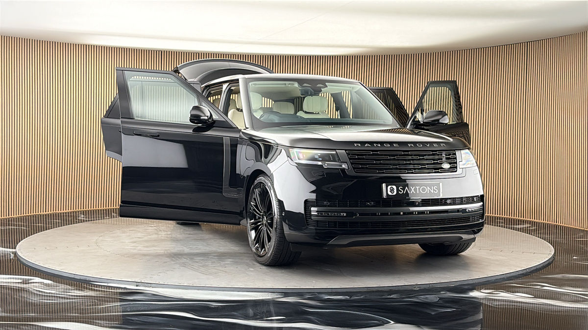 More views of Land Rover Range Rover