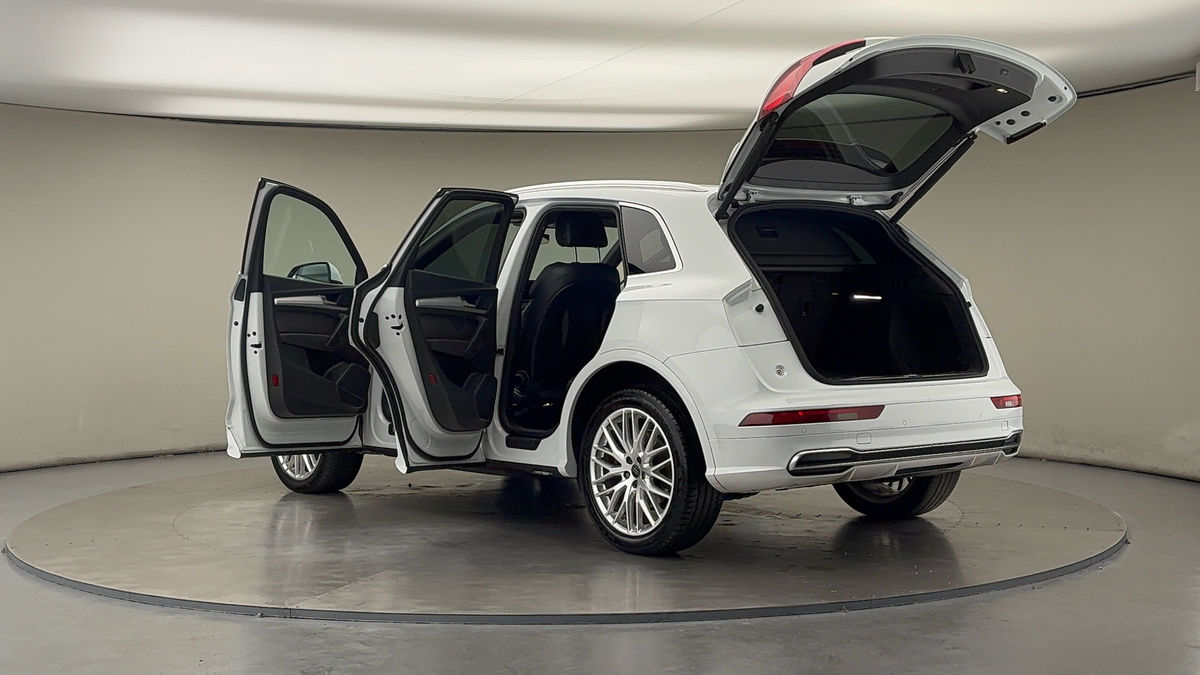 More views of Audi Q5