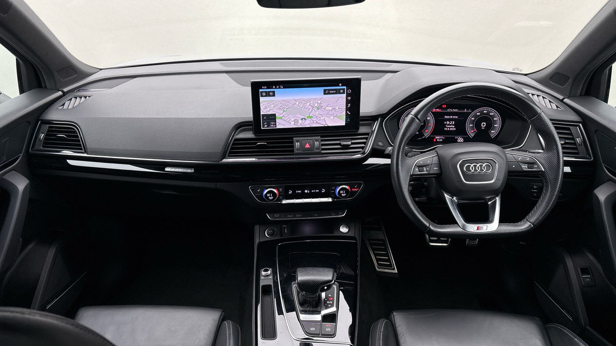 Audi Q5 Image 12