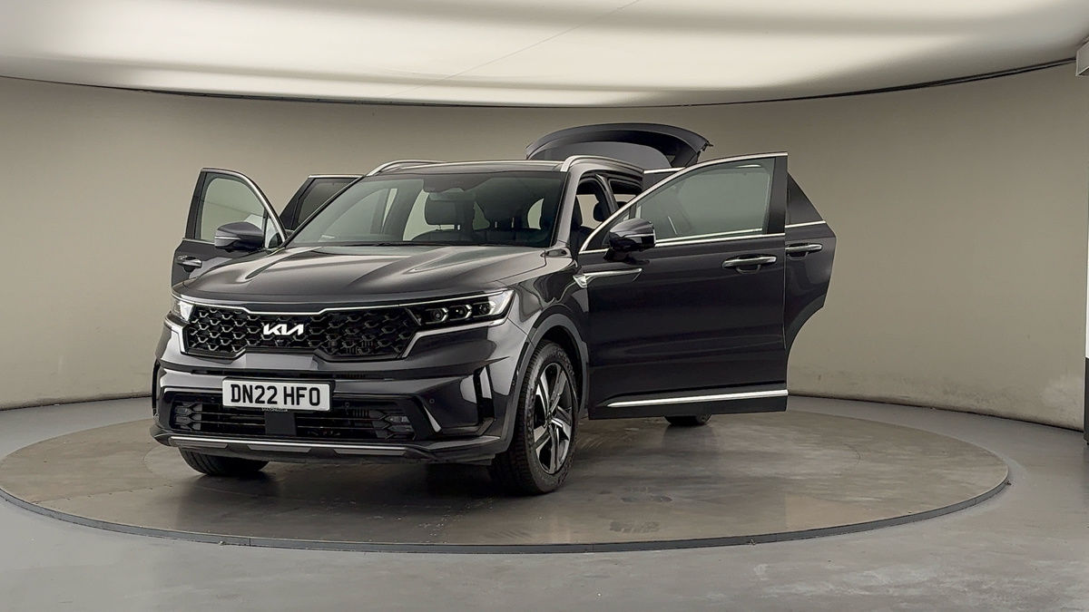 More views of Kia Sorento