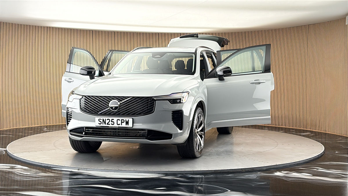More views of Volvo XC90