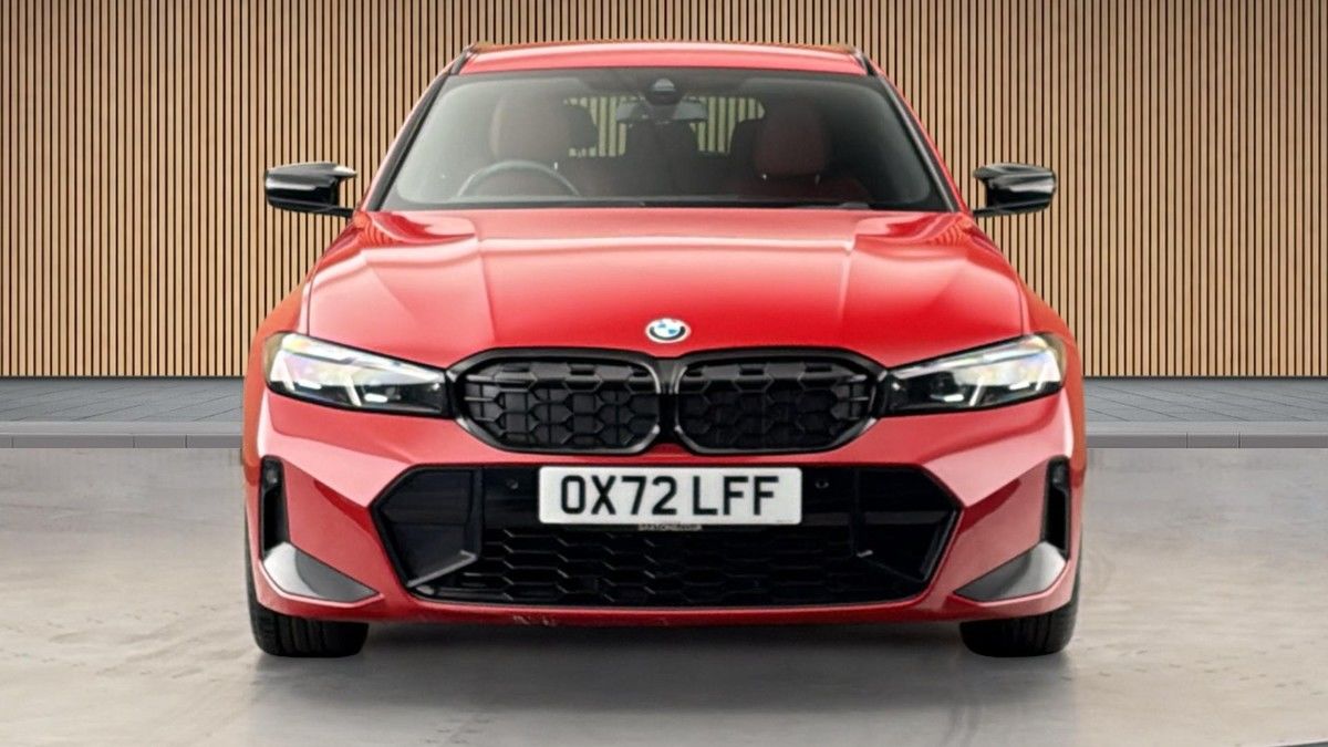 BMW 3 Series Image 3