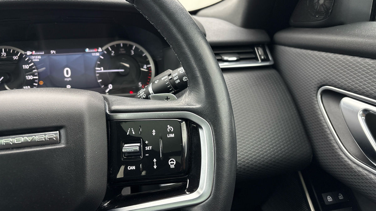 Land Rover Range Rover Velar Image 14