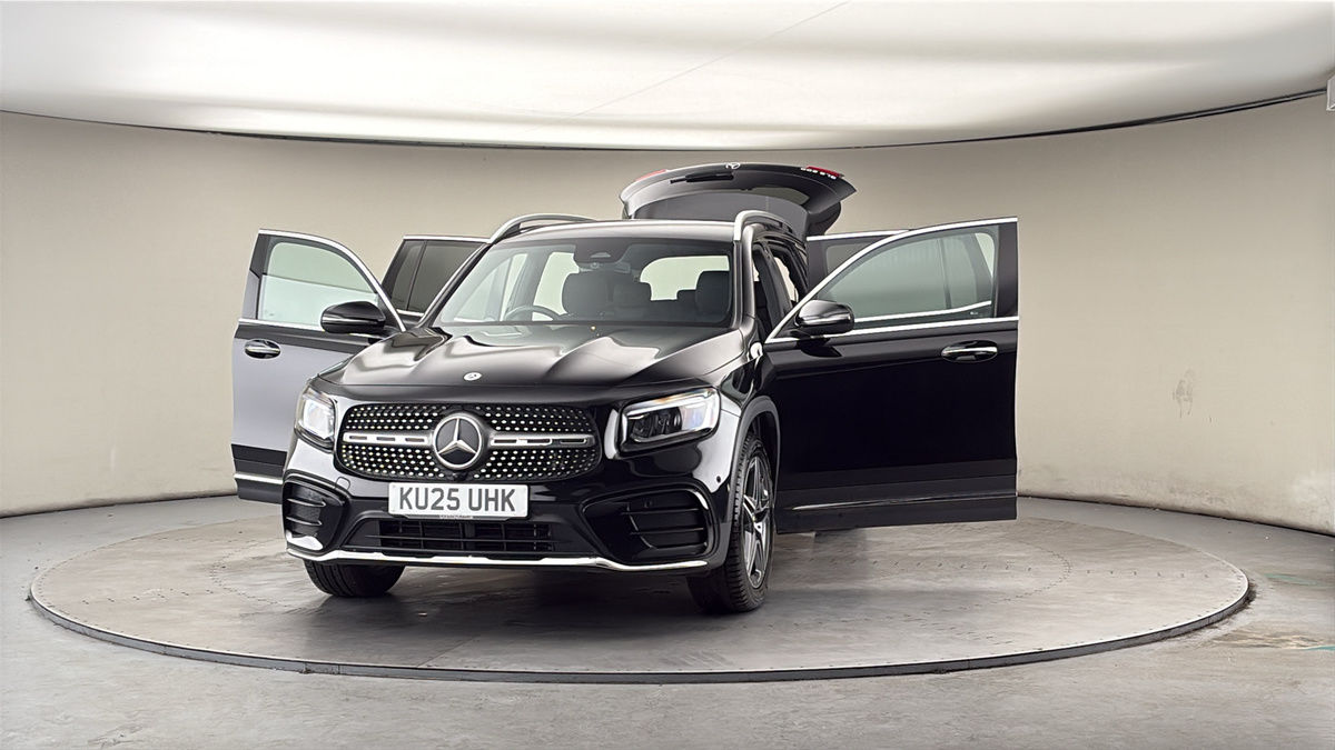 More views of Mercedes-Benz GLB