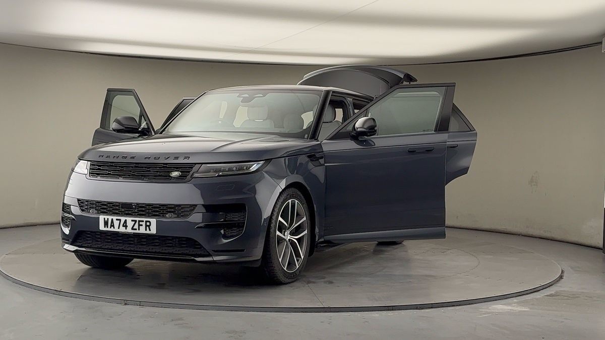 More views of Land Rover Range Rover Sport