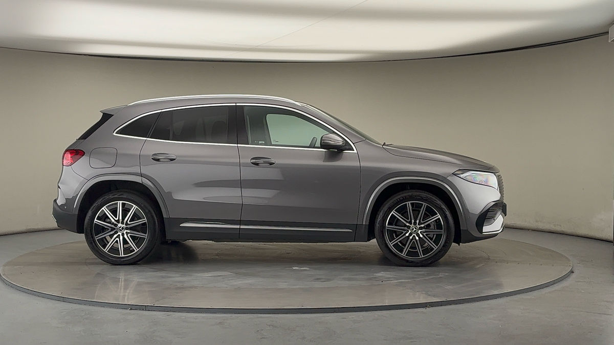 More views of Mercedes-Benz EQA