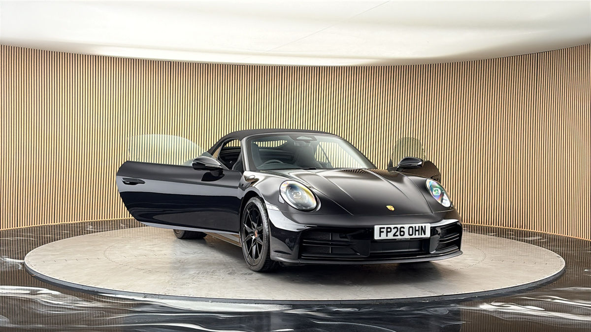 More views of Porsche 911