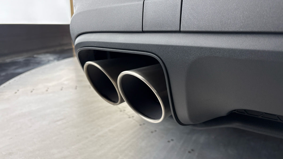 Porsche Cayenne Image 33