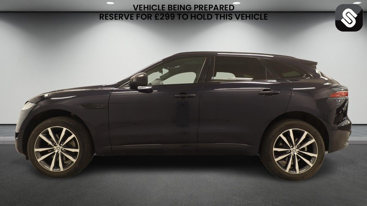 Jaguar F-PACE Image 6