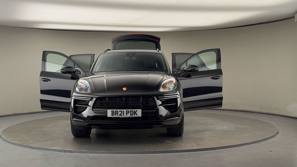 More views of Porsche Macan