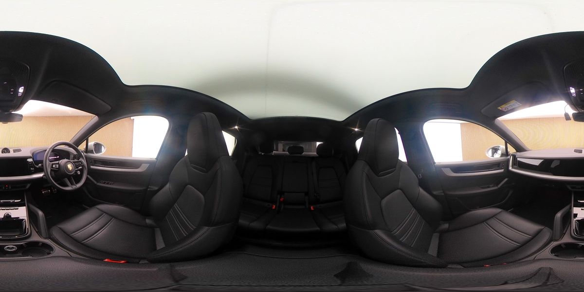 More views of Porsche Cayenne