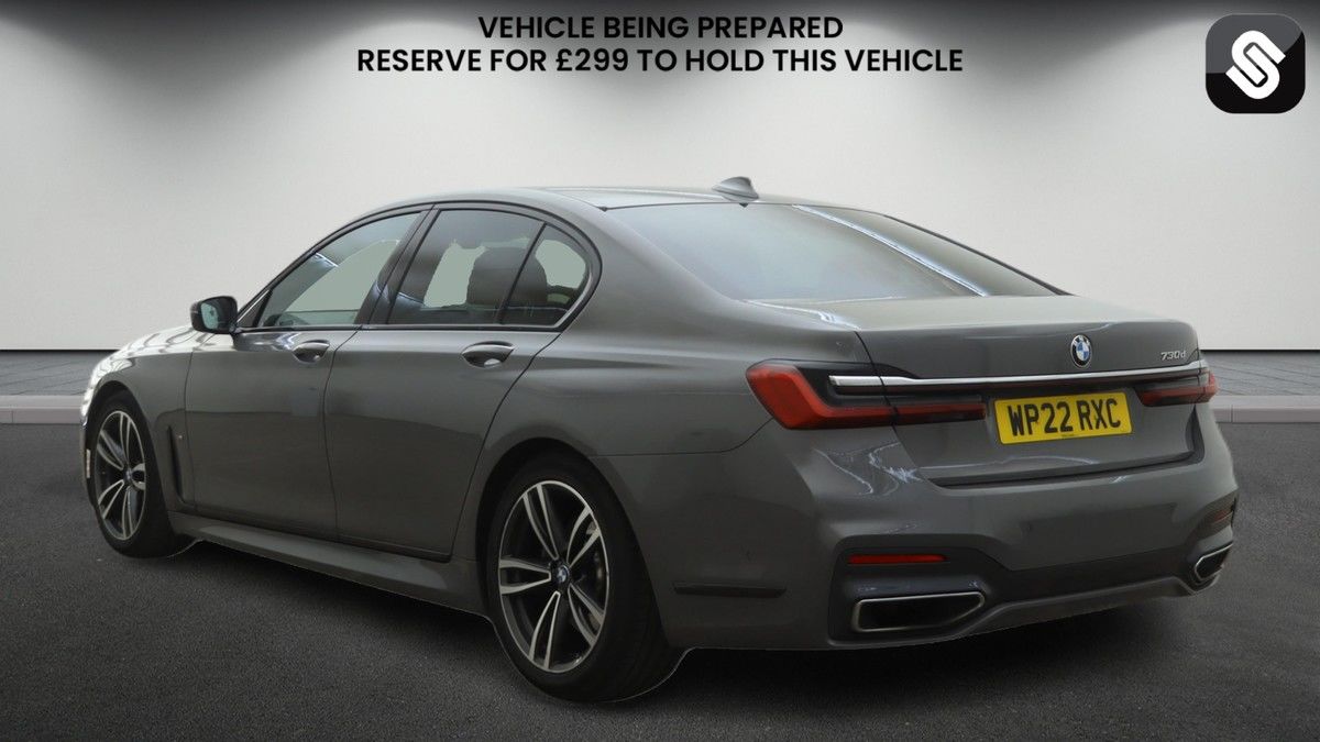 BMW 7 Series Image 3