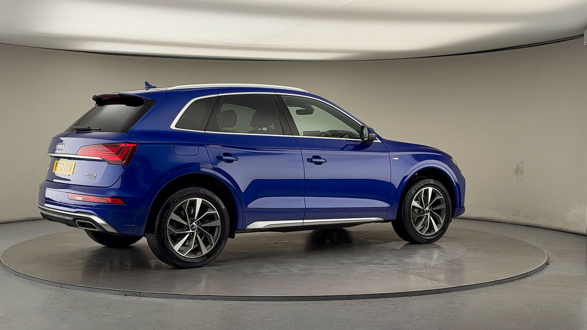 More views of Audi Q5