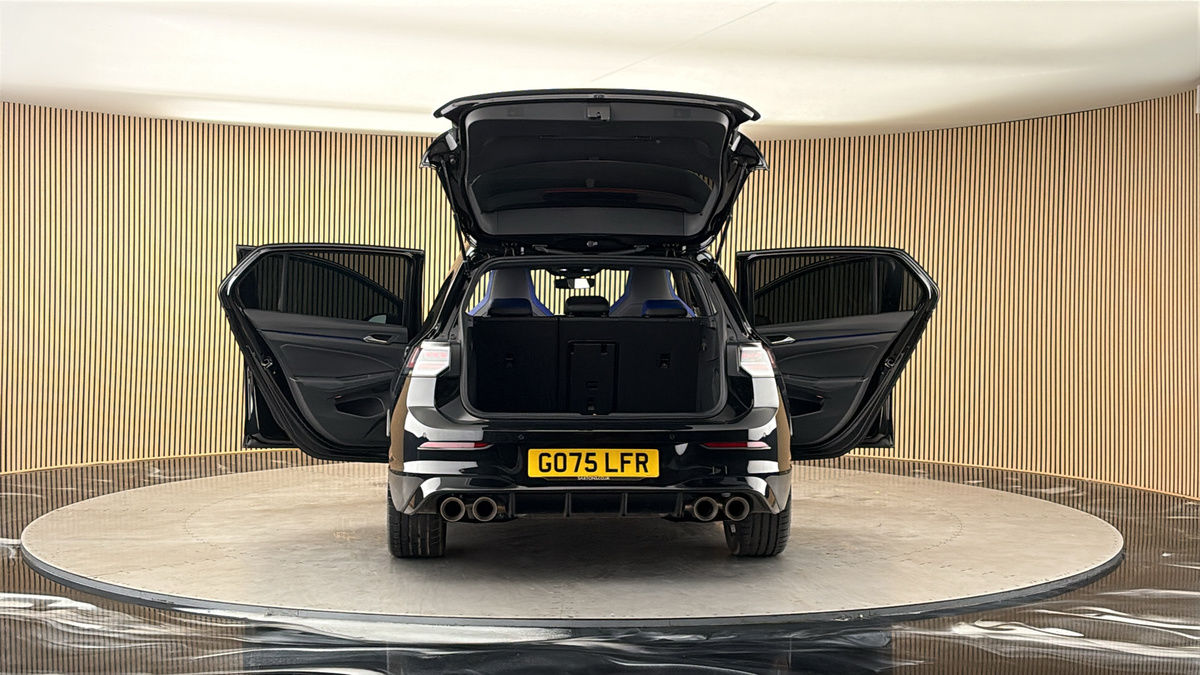 More views of Volkswagen Golf