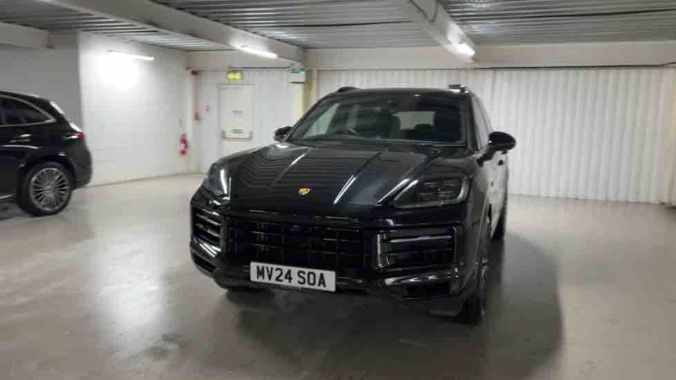 More views of Porsche Cayenne