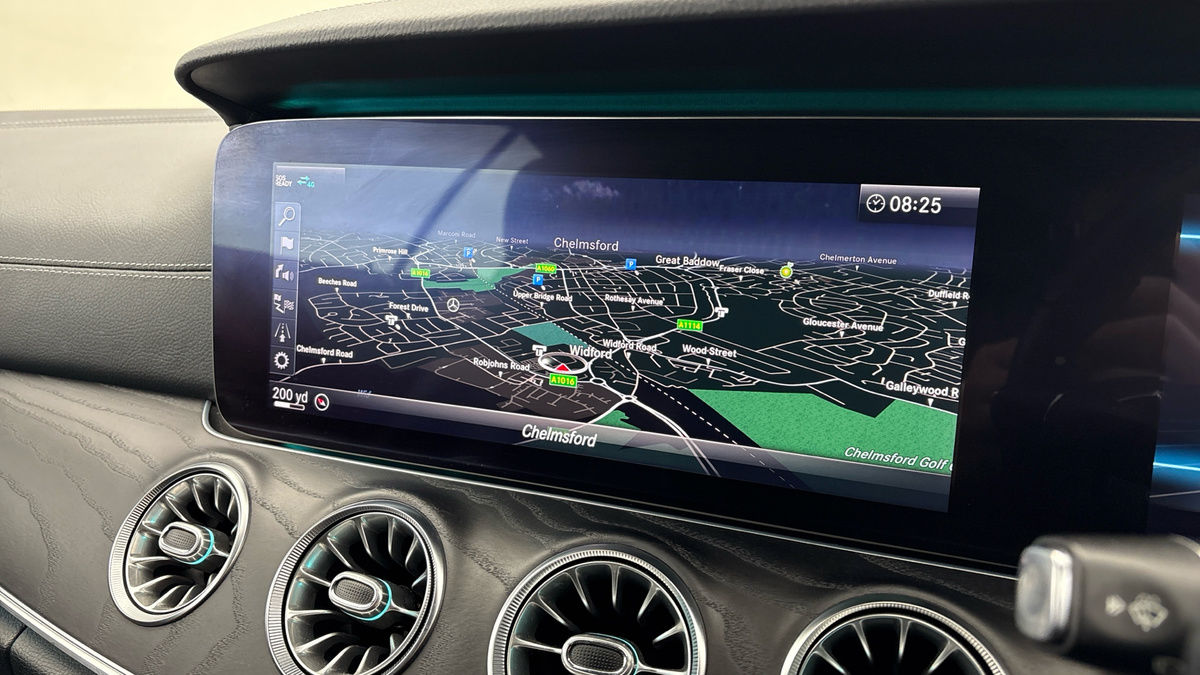 Mercedes-Benz E Class Image 17