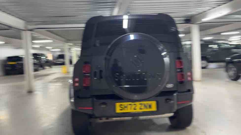 More views of Land Rover Defender 90
