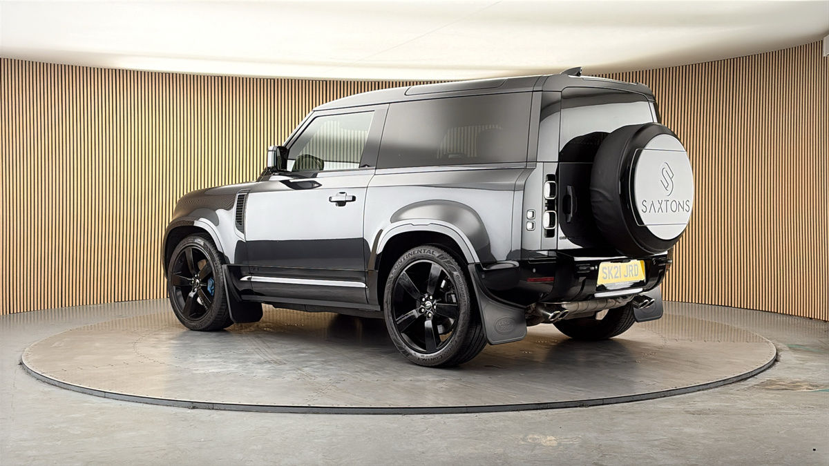 More views of Land Rover Defender 90