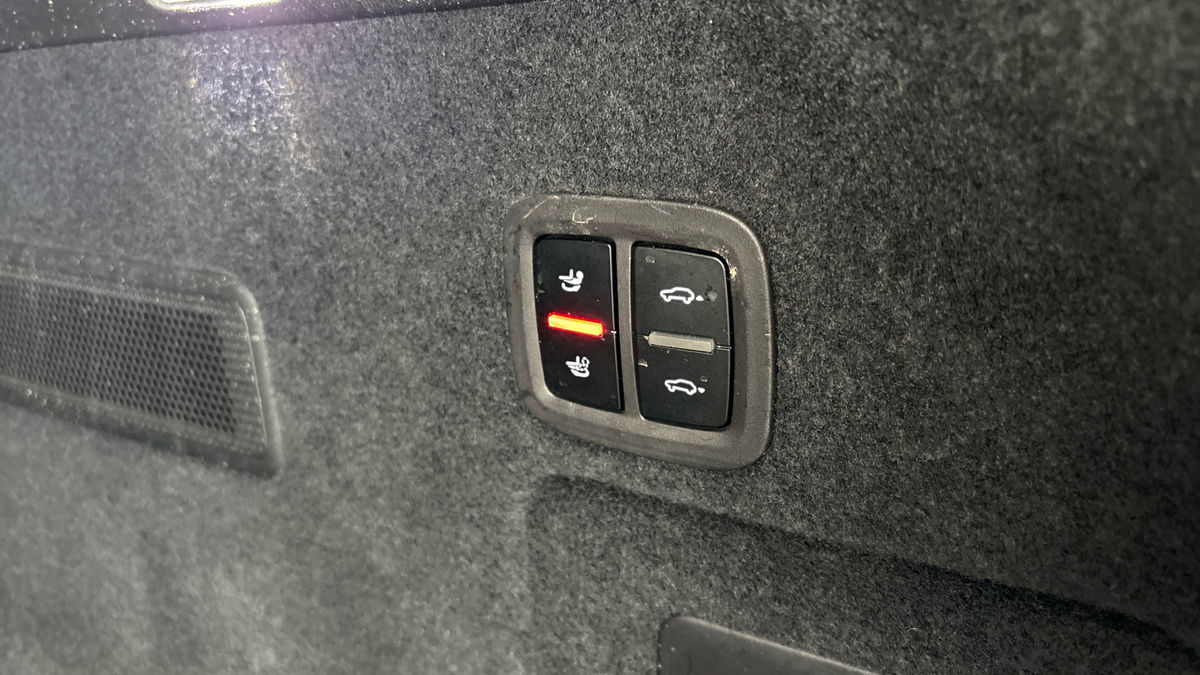 Porsche Cayenne Image 45