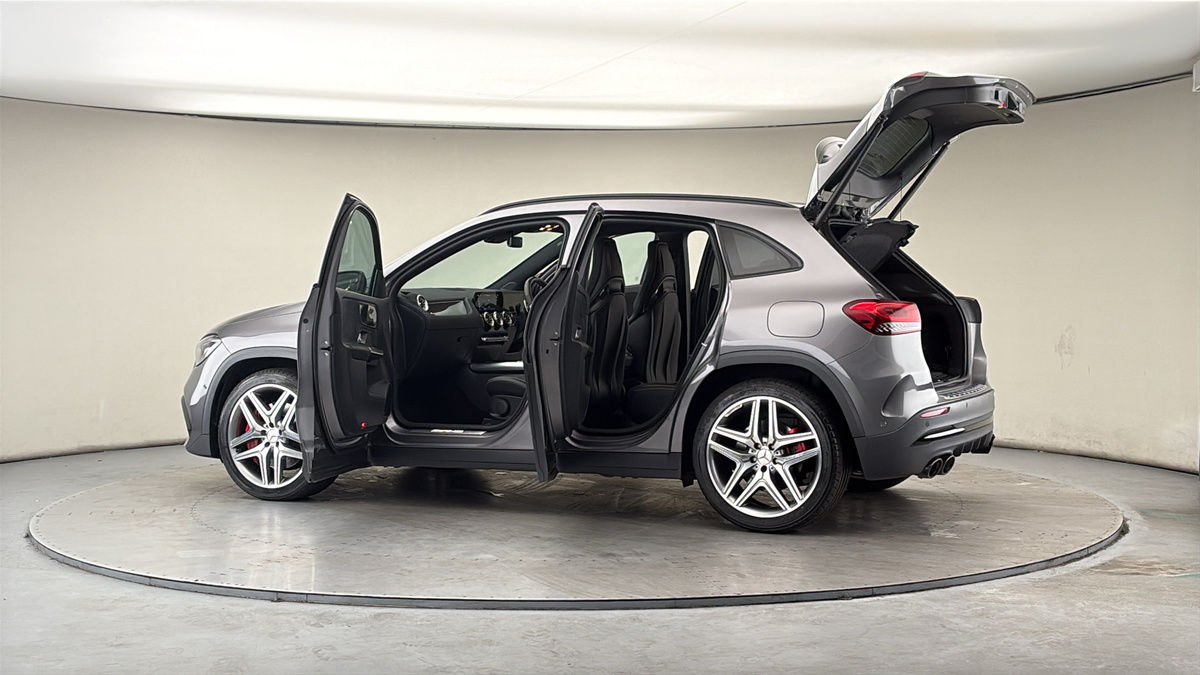 More views of Mercedes-Benz GLA