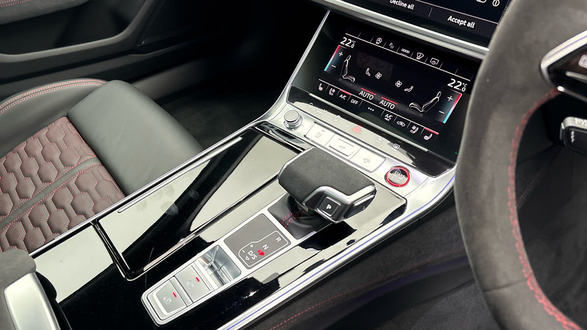 Audi RS6 Avant Image 18