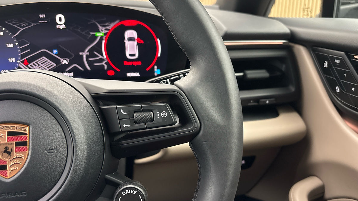 Porsche Macan Image 14