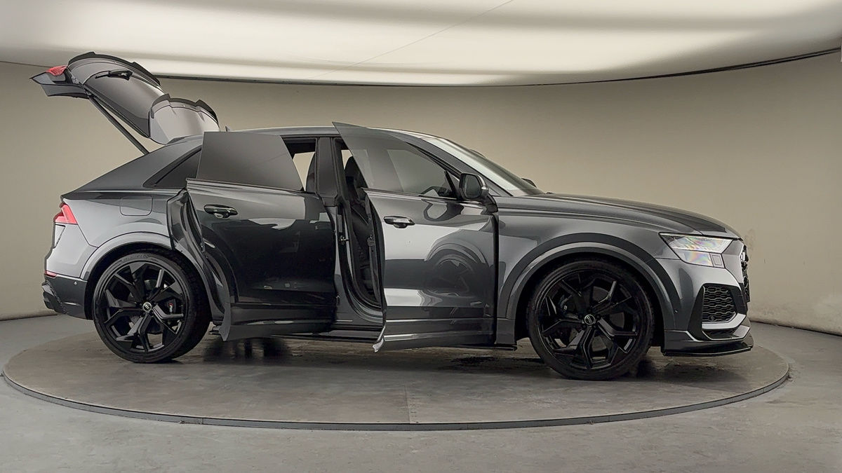 More views of Audi RSQ8