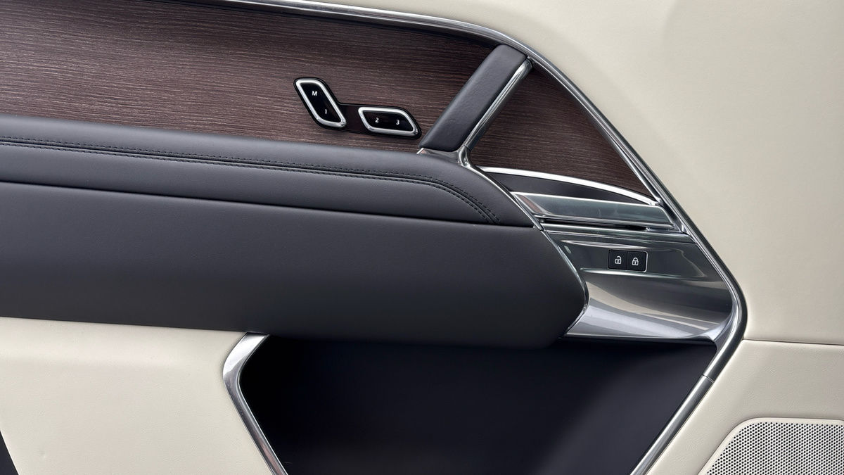 Land Rover Range Rover Image 19