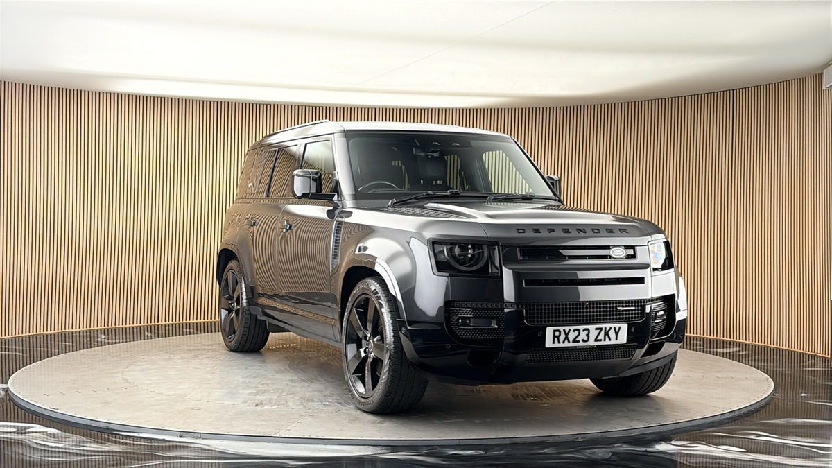 More views of Land Rover Defender 110